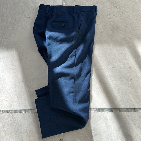 Marc New York boys suit - Picture 2 of 4